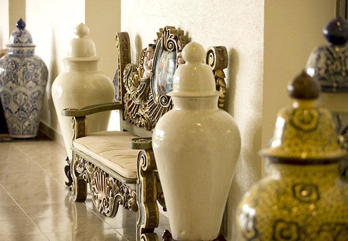 Fiesta Americana Hacienda Ixtapan De La Sal Exterior photo A Ming dynasty porcelain vase