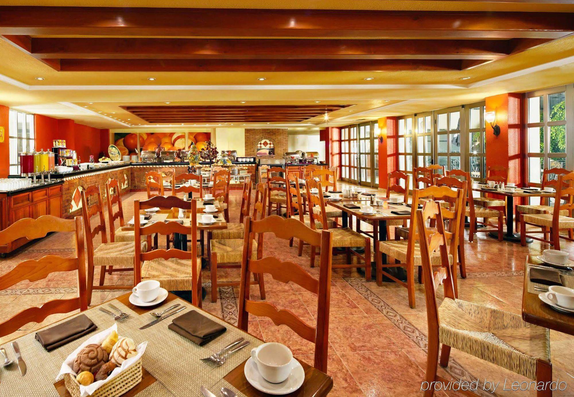 Fiesta Americana Hacienda Ixtapan De La Sal Exterior photo The Garden Grille