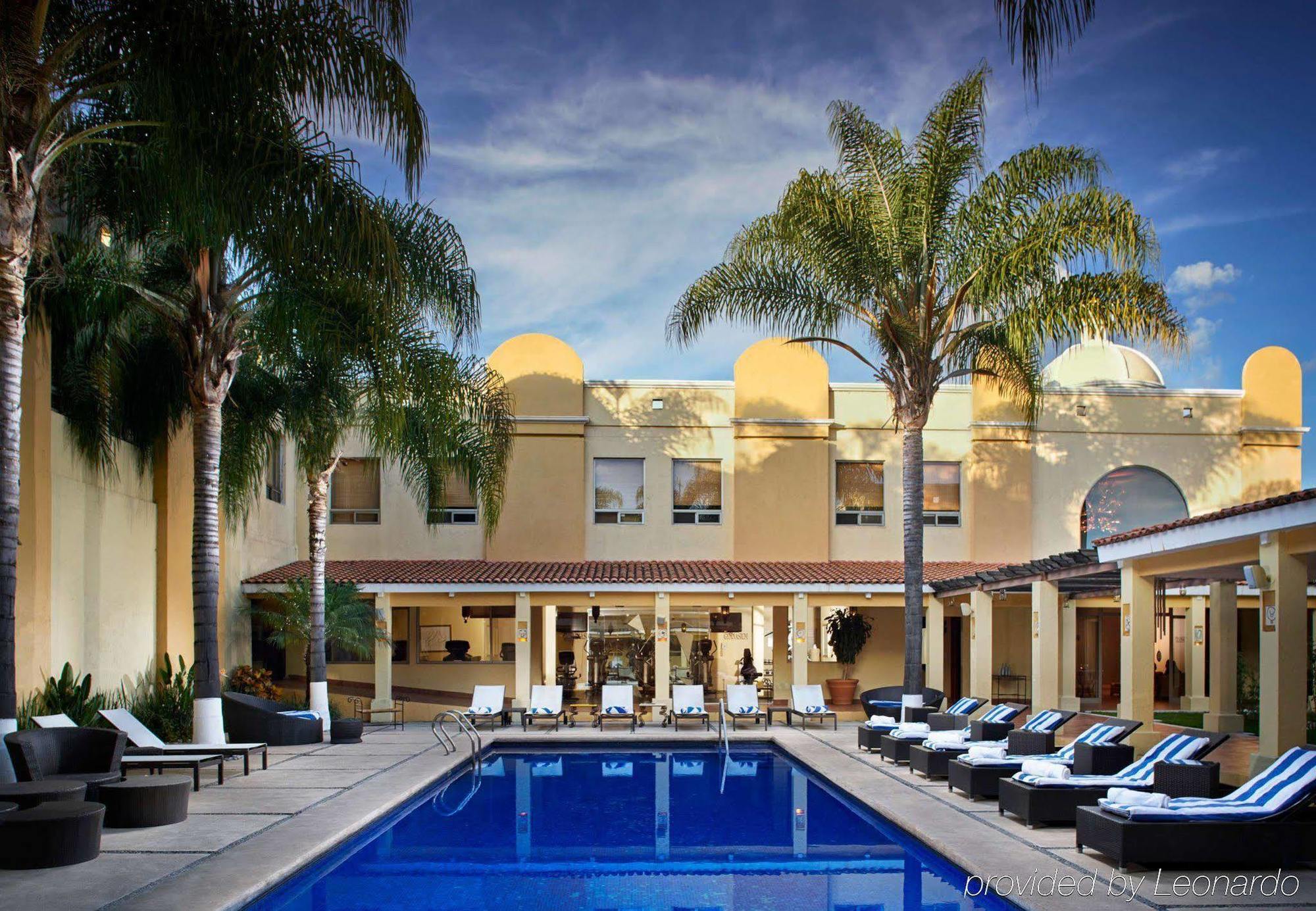 Fiesta Americana Hacienda Ixtapan De La Sal Exterior photo The pool at the hotel